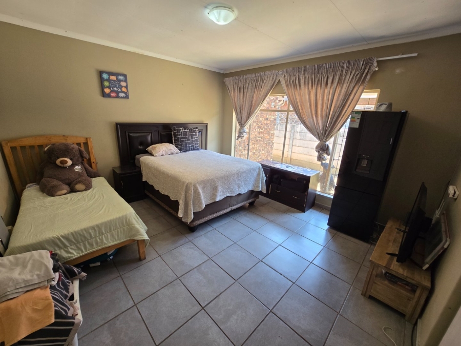 4 Bedroom Property for Sale in Potchefstroom North West